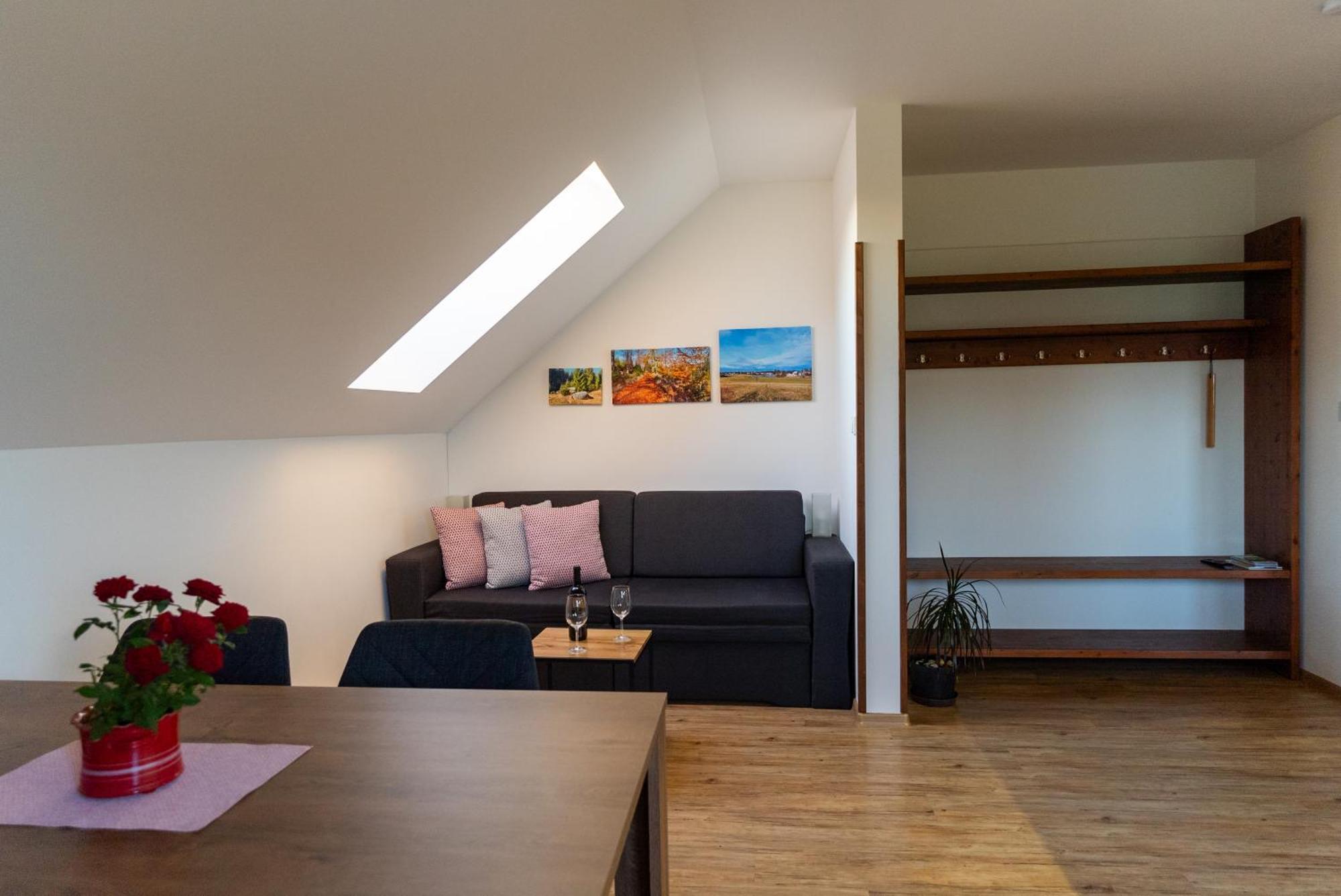 Apartmany Kohoutek A Slepicka V Novohradskych Horach Nové Hrady Exterior foto